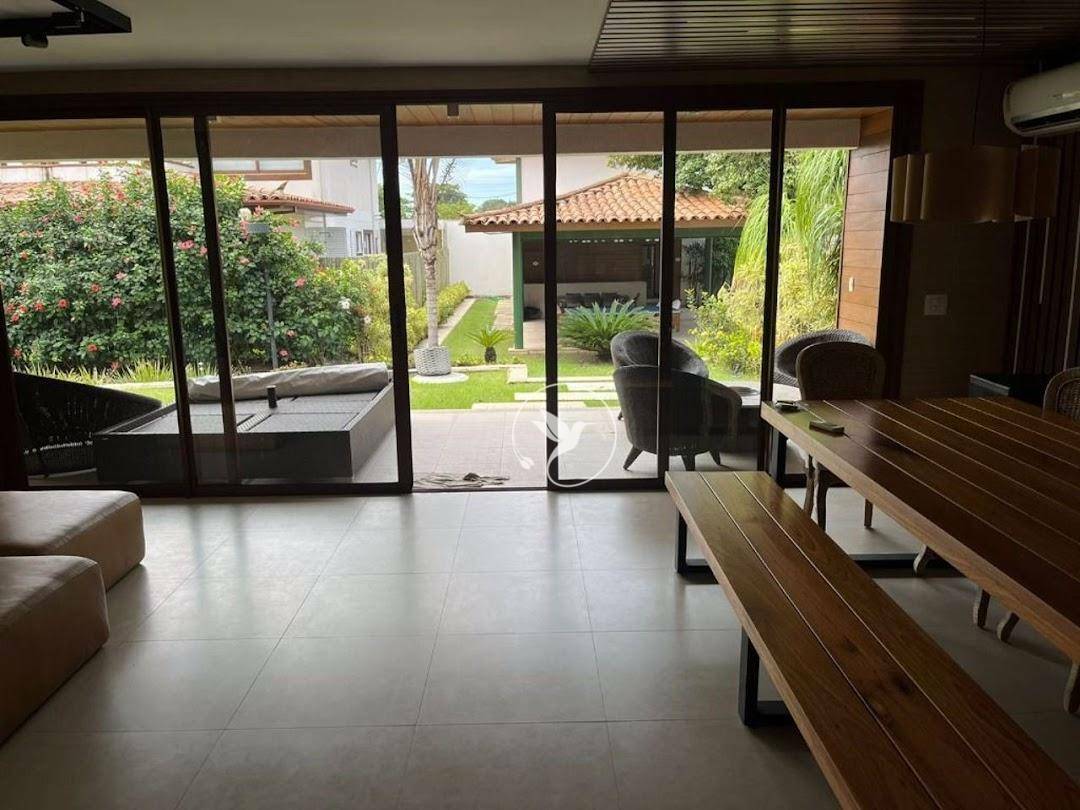 Casa de Condomínio à venda com 4 quartos, 202m² - Foto 9