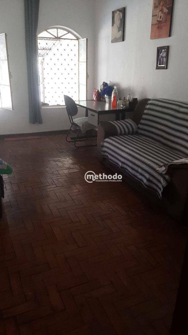 Casa à venda com 2 quartos, 211m² - Foto 2