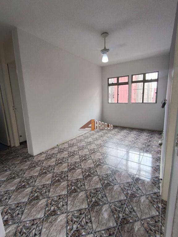 Apartamento à venda com 2 quartos, 41m² - Foto 11