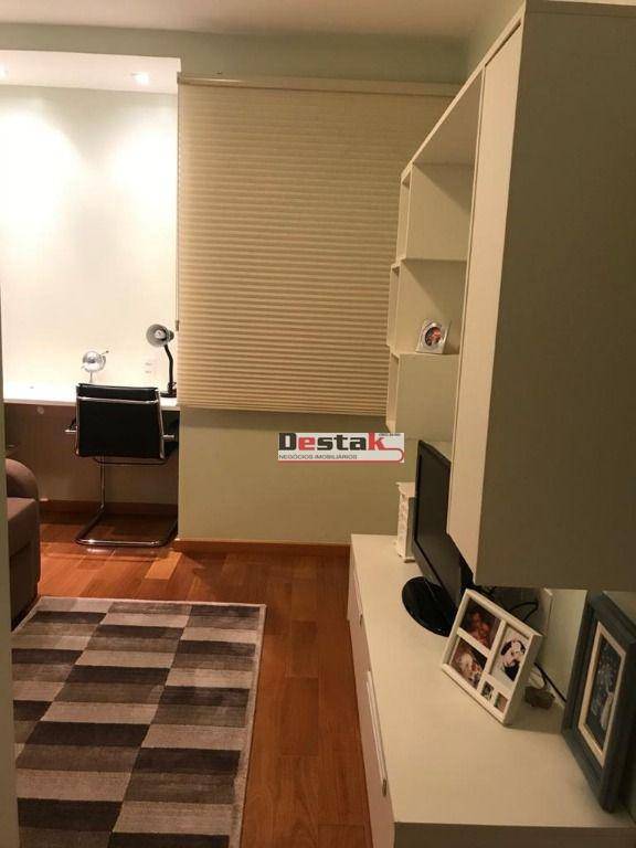 Apartamento à venda com 3 quartos, 228m² - Foto 18