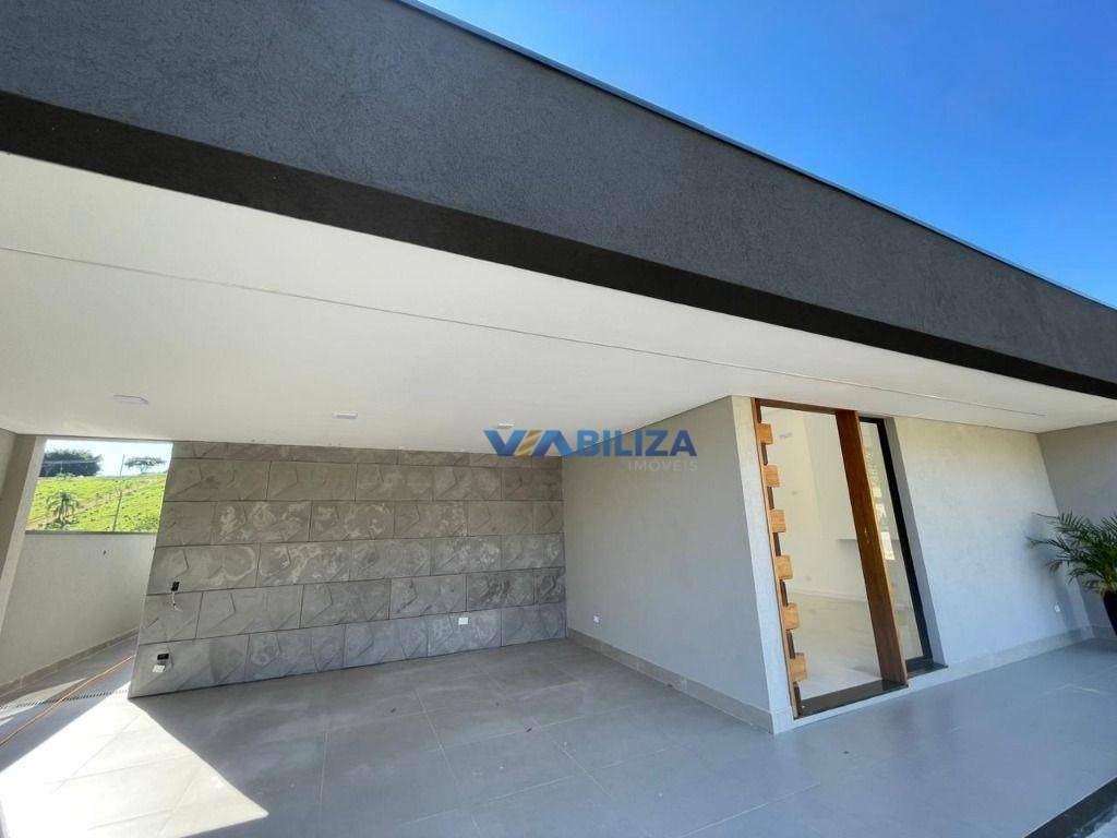 Casa à venda com 3 quartos, 261m² - Foto 4