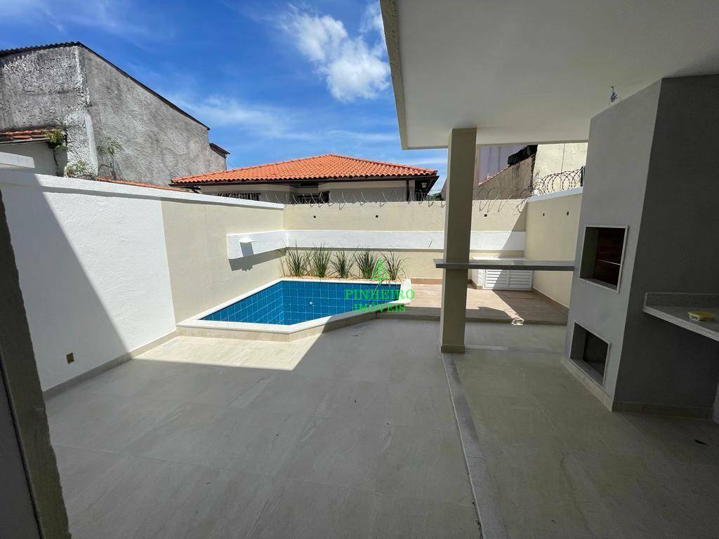 Casa à venda com 4 quartos, 177m² - Foto 21