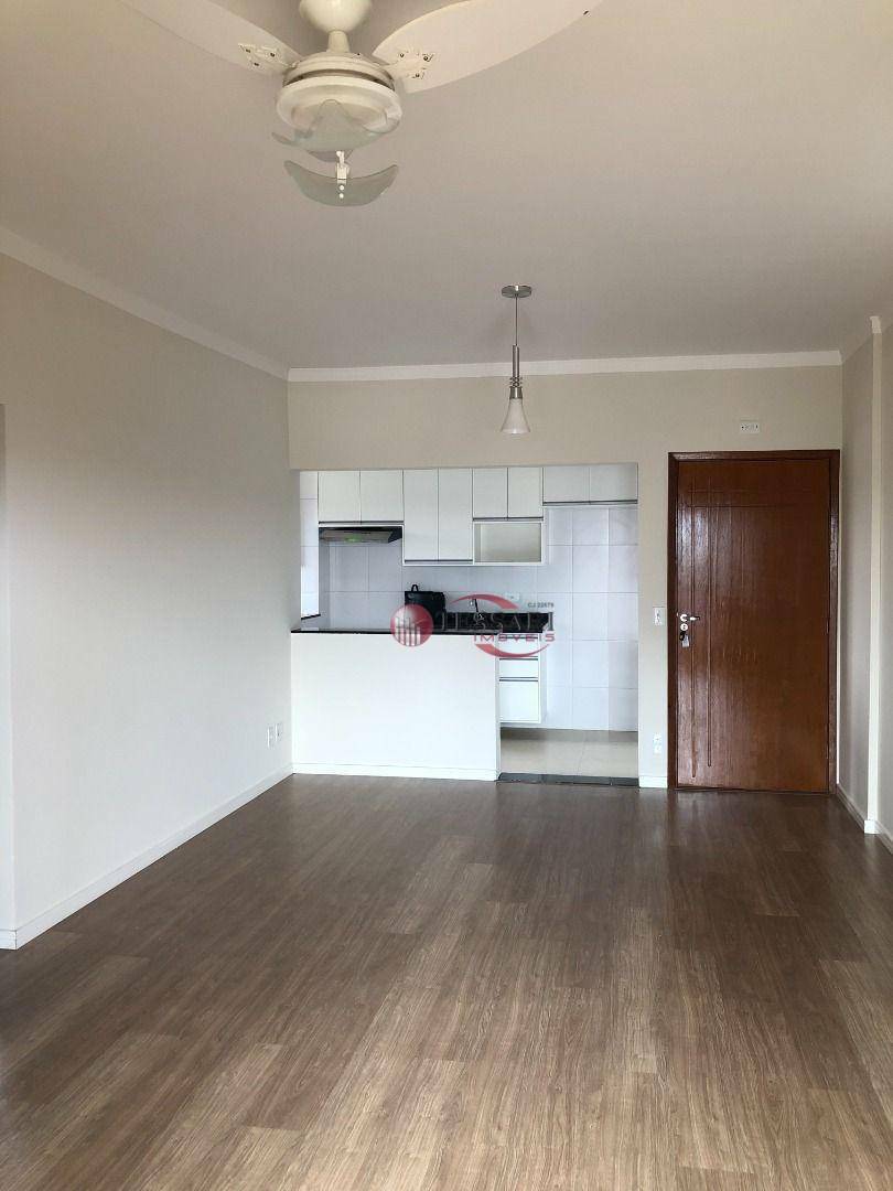 Apartamento à venda com 3 quartos, 90m² - Foto 5