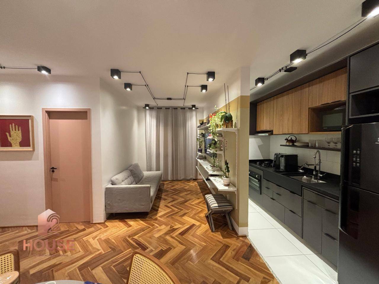 Apartamento à venda com 2 quartos, 67m² - Foto 13