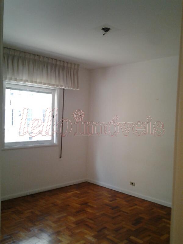 Apartamento para alugar com 4 quartos, 230m² - Foto 2