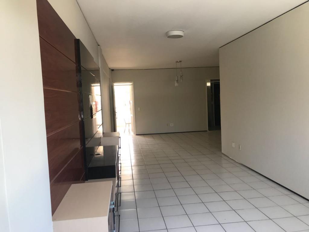 Apartamento à venda com 3 quartos, 130m² - Foto 4