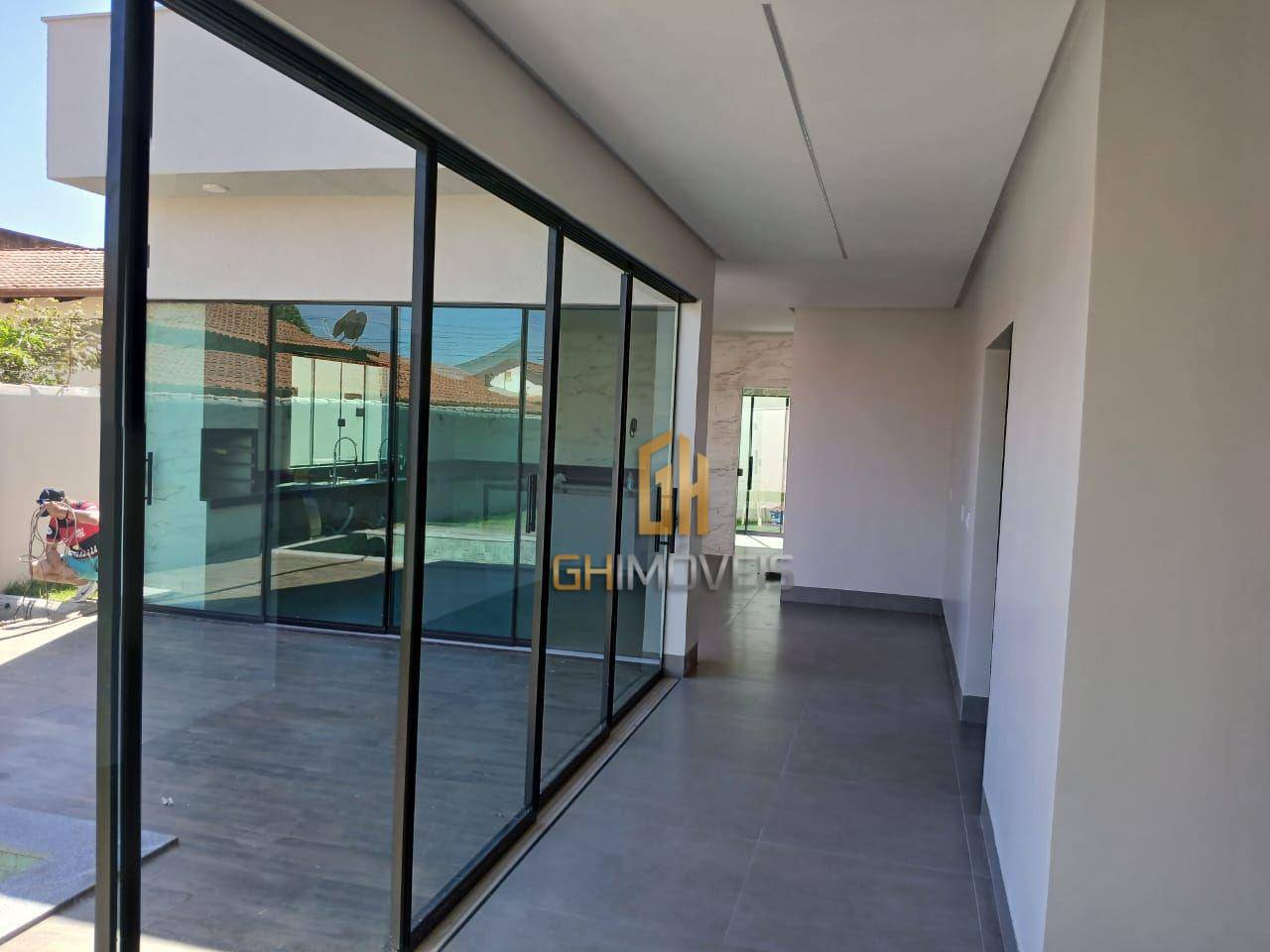 Casa à venda com 3 quartos, 202m² - Foto 4