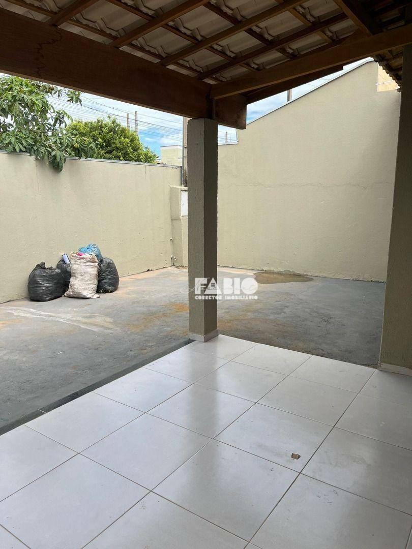 Casa à venda com 2 quartos, 99m² - Foto 28