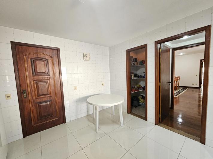 Apartamento à venda com 4 quartos, 144m² - Foto 25