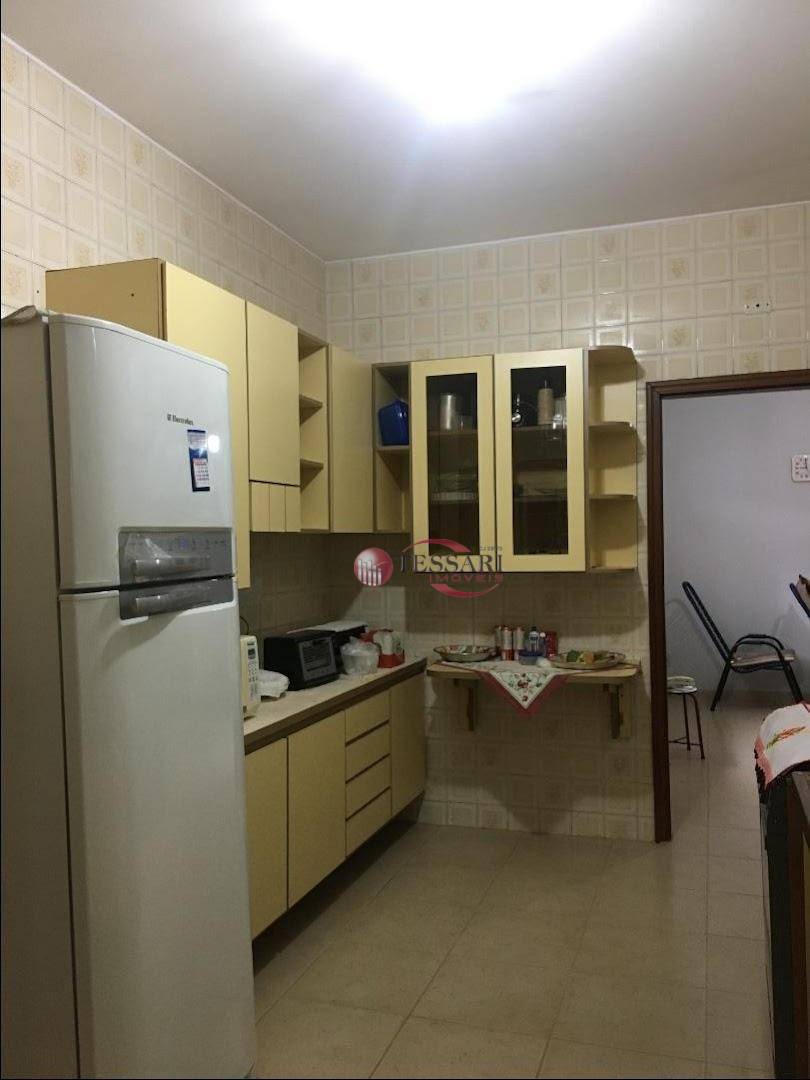 Casa à venda com 4 quartos, 300m² - Foto 10