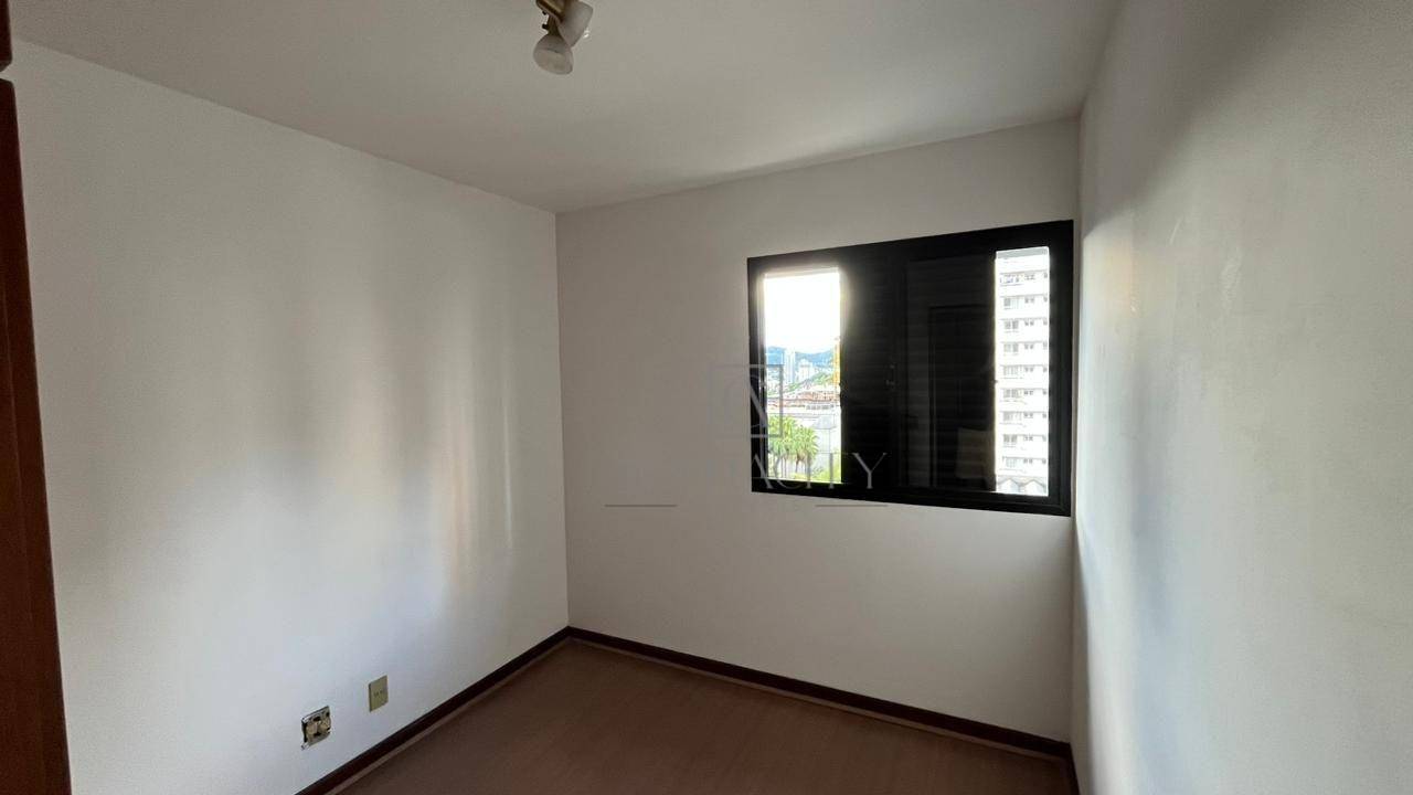 Apartamento à venda com 3 quartos, 98m² - Foto 8