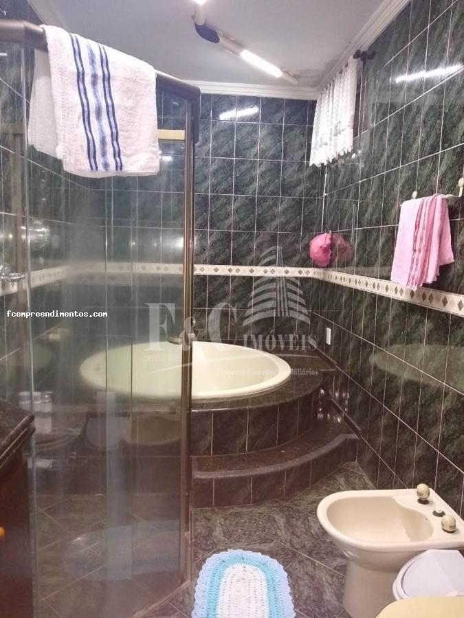 Sobrado à venda com 3 quartos, 180m² - Foto 5