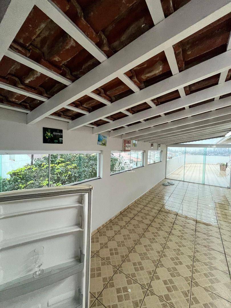 Sobrado para alugar com 3 quartos, 200m² - Foto 79