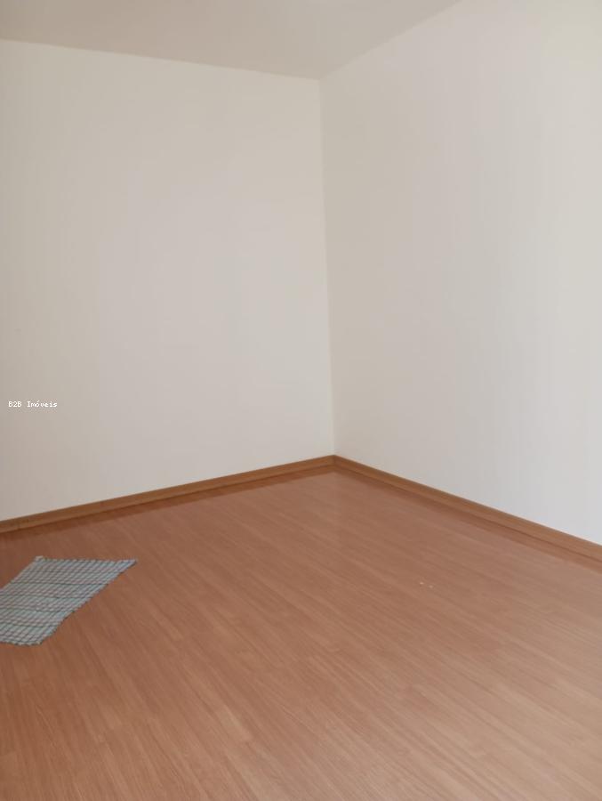 Apartamento à venda com 2 quartos, 42m² - Foto 20