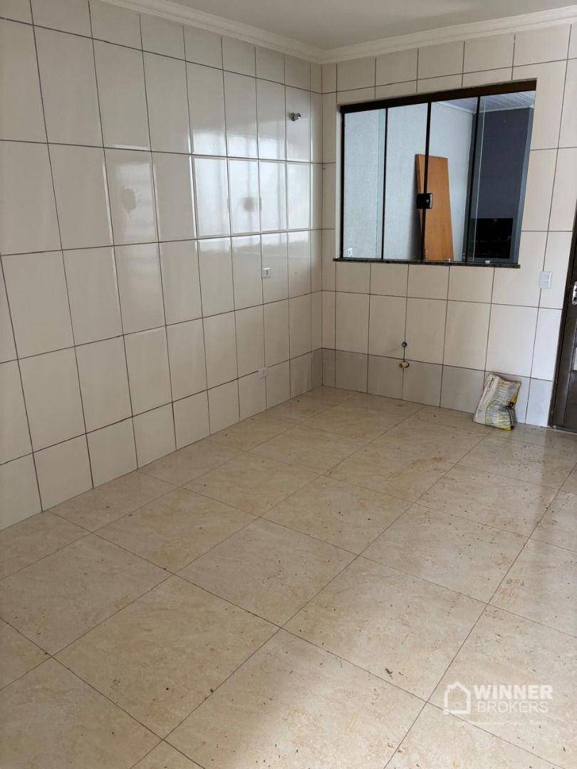 Casa à venda com 2 quartos, 56m² - Foto 4
