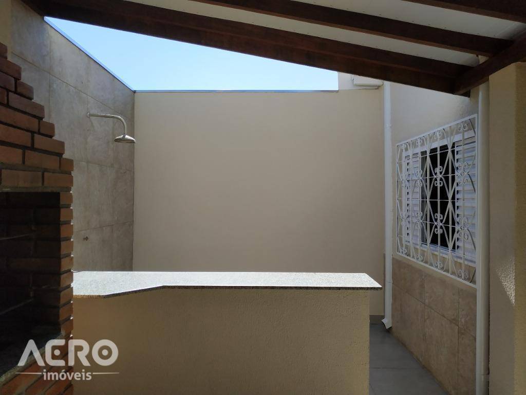 Casa à venda com 3 quartos, 180m² - Foto 23