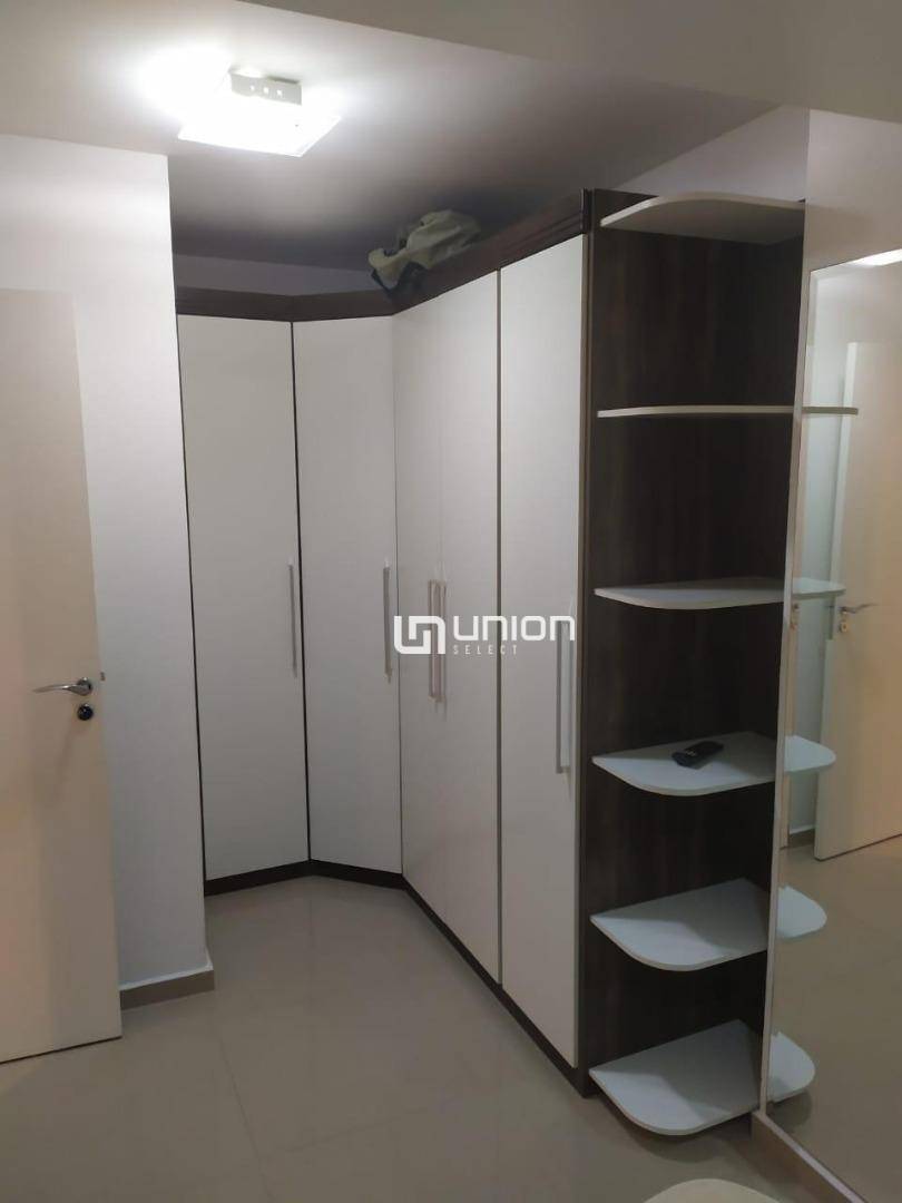 Apartamento à venda com 3 quartos, 241m² - Foto 15