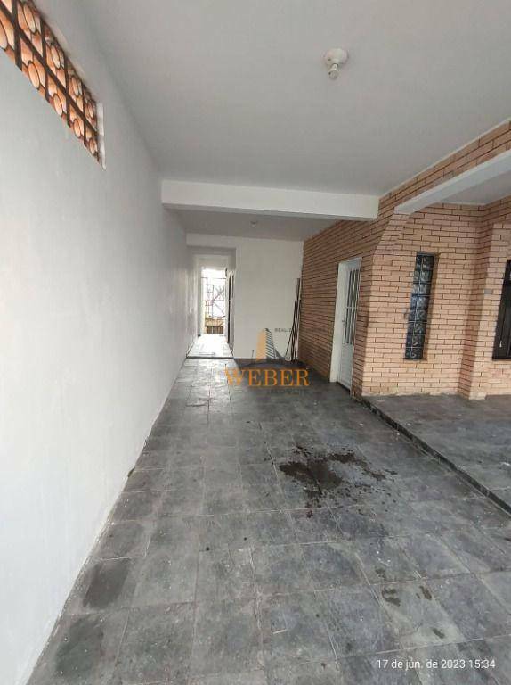 Casa à venda com 4 quartos, 180m² - Foto 15