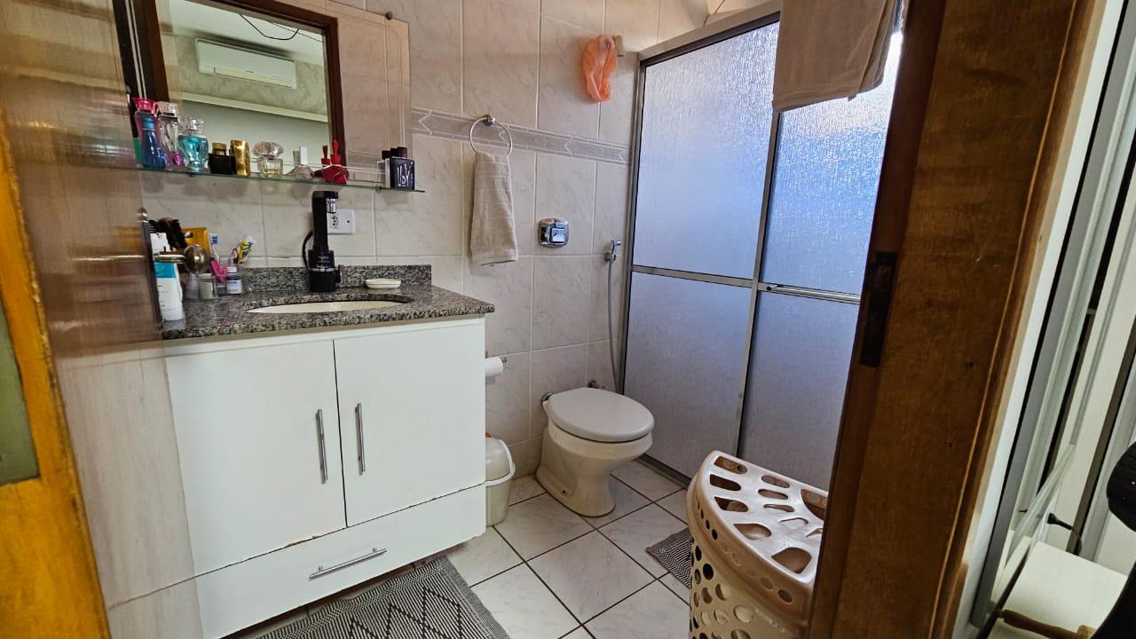 Casa à venda com 3 quartos, 360m² - Foto 3