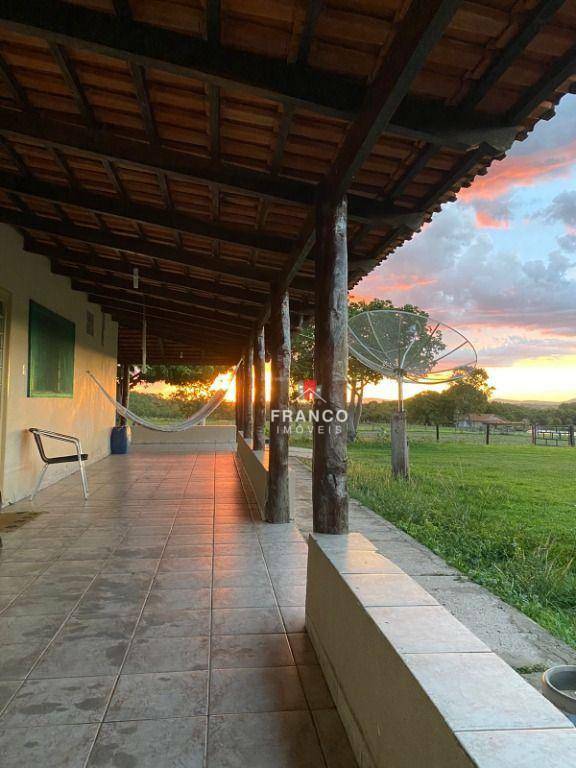 Fazenda à venda com 4 quartos, 53772400M2 - Foto 1