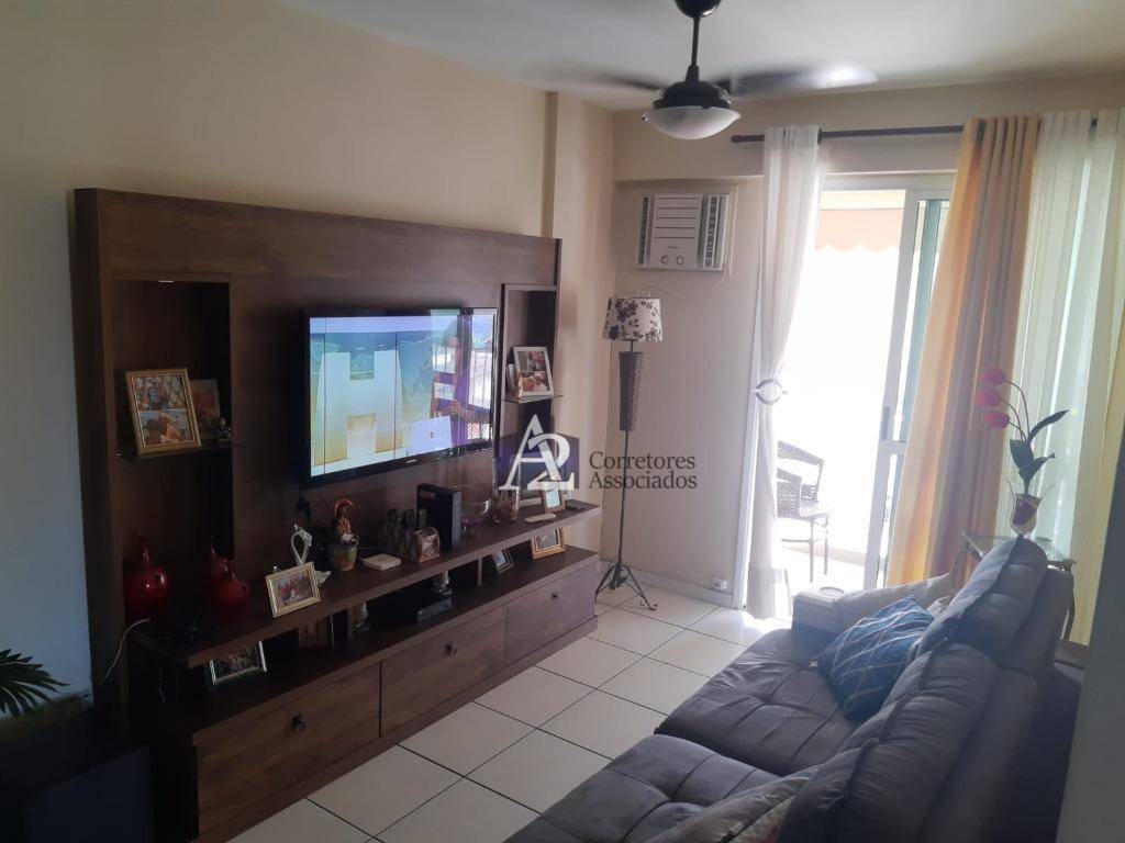 Apartamento à venda com 2 quartos, 71m² - Foto 1