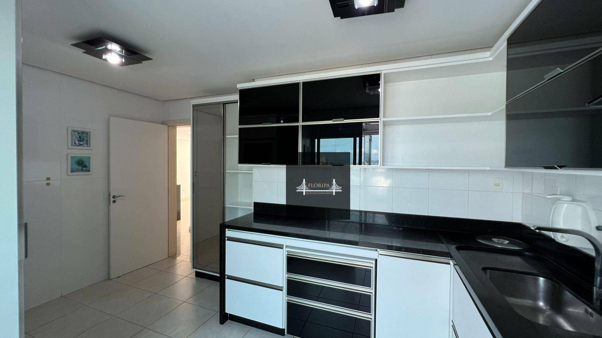 Cobertura à venda com 4 quartos, 315m² - Foto 6