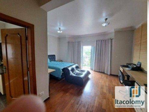 Casa de Condomínio para alugar com 4 quartos, 400m² - Foto 18