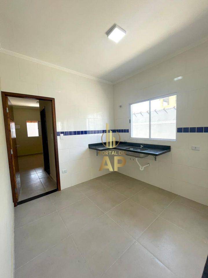 Casa à venda com 2 quartos, 98m² - Foto 11