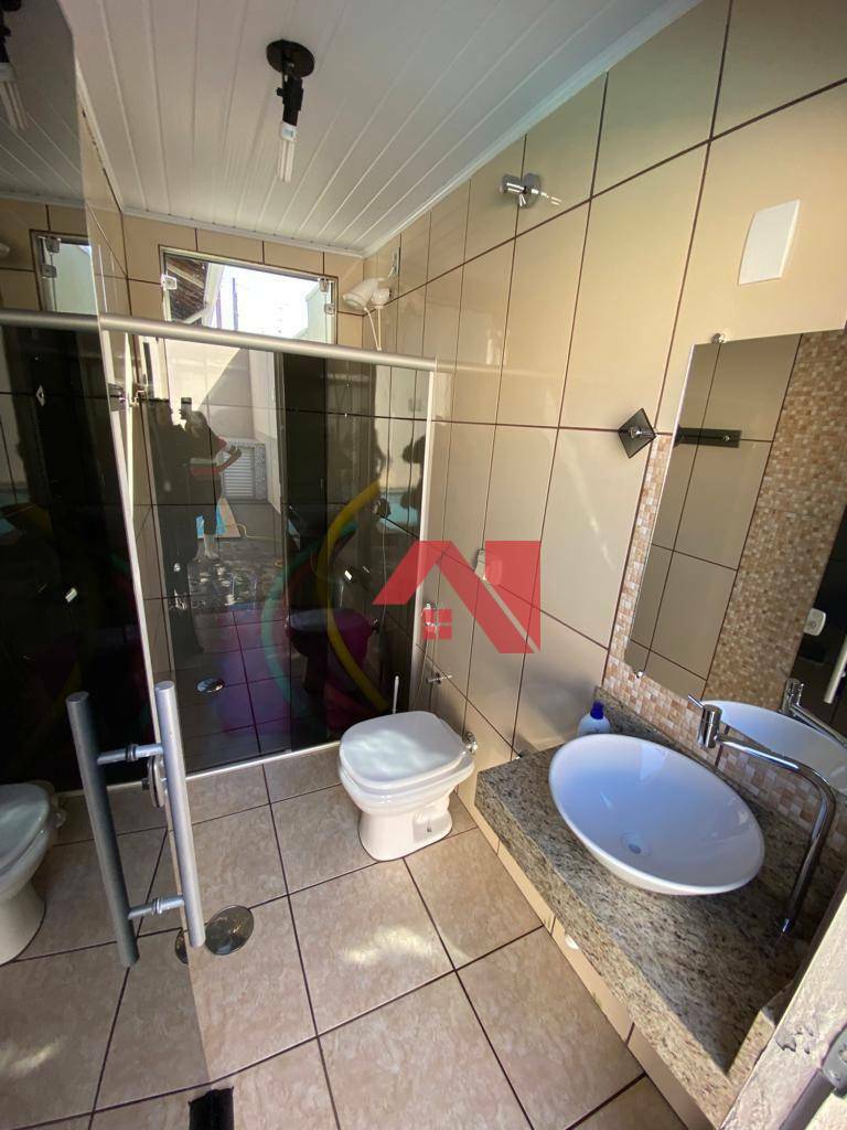 Casa à venda com 2 quartos, 240m² - Foto 14