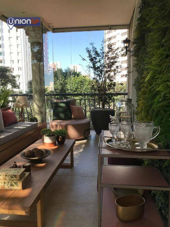 Apartamento à venda com 3 quartos, 226m² - Foto 17