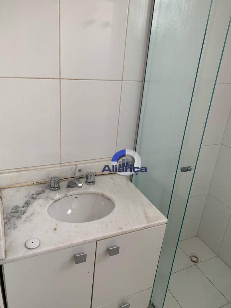 Apartamento para alugar com 3 quartos, 77m² - Foto 25