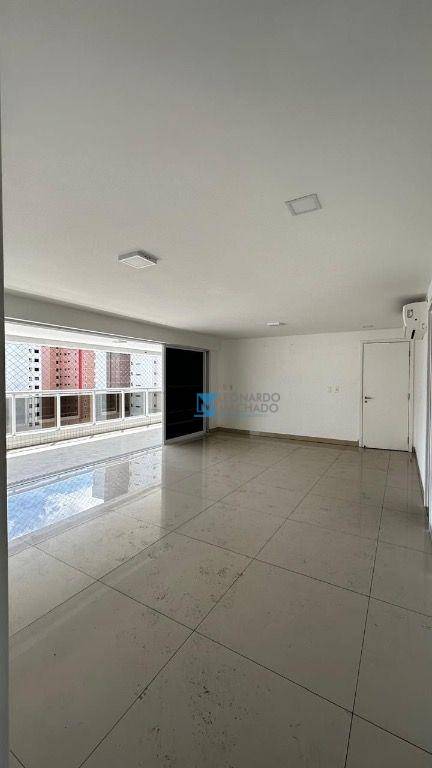 Apartamento à venda com 4 quartos, 212m² - Foto 17