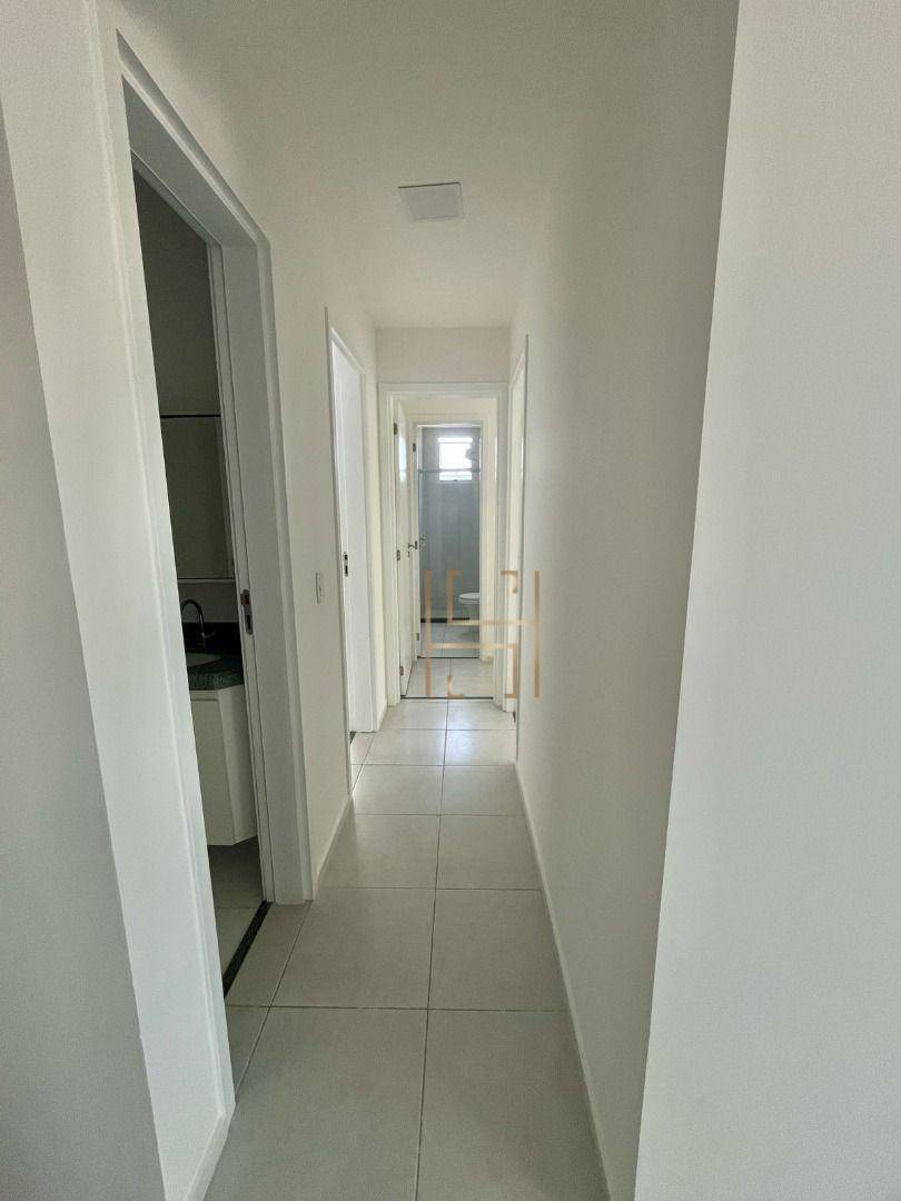 Apartamento à venda com 3 quartos, 68m² - Foto 4