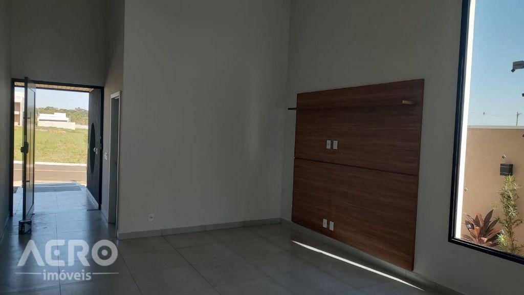 Casa de Condomínio à venda com 3 quartos, 224m² - Foto 4