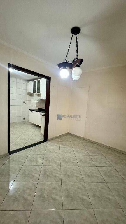 Sobrado à venda com 3 quartos, 160m² - Foto 4