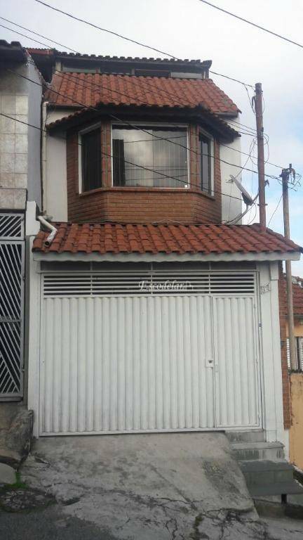 Sobrado à venda com 4 quartos, 240m² - Foto 1