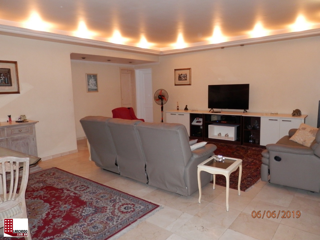 Apartamento à venda com 4 quartos, 160m² - Foto 1