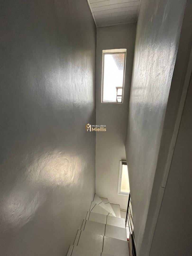 Casa à venda com 2 quartos, 52m² - Foto 15