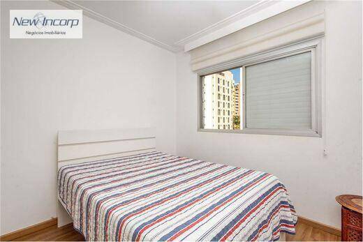 Apartamento à venda com 4 quartos, 196m² - Foto 26