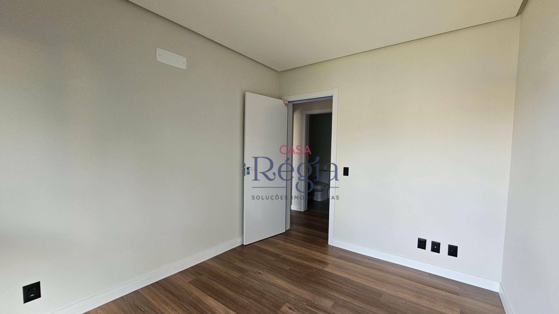 Apartamento à venda com 2 quartos, 66m² - Foto 11