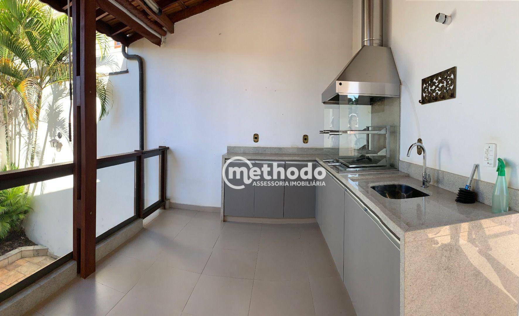 Casa à venda com 4 quartos, 244m² - Foto 10