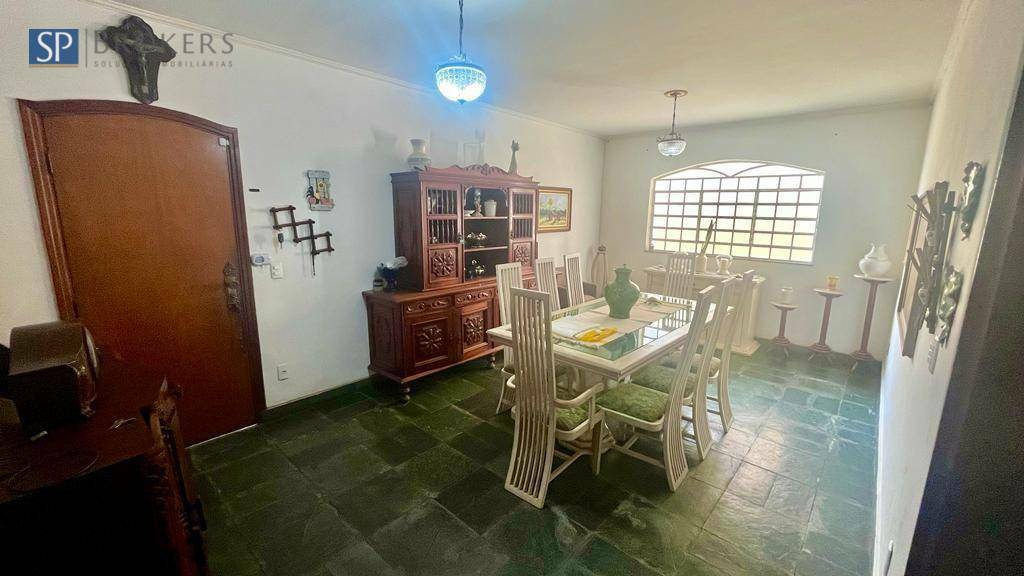 Casa à venda e aluguel com 5 quartos, 492m² - Foto 14