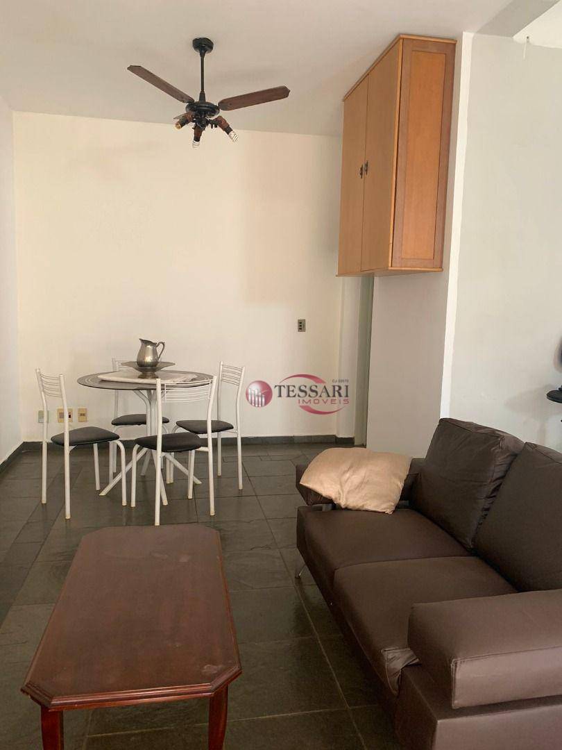 Apartamento à venda com 1 quarto, 70m² - Foto 2