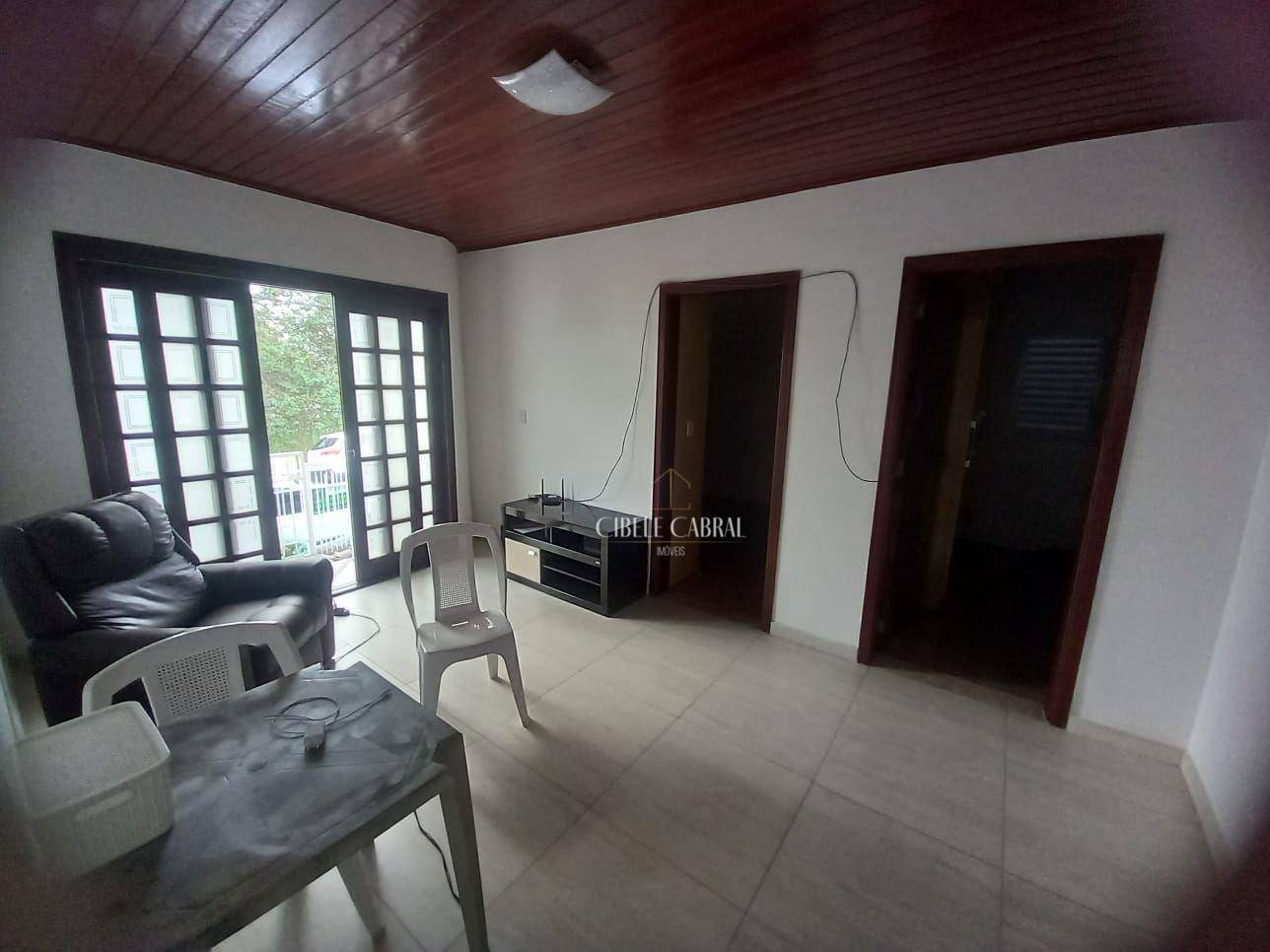 Casa à venda com 3 quartos, 280m² - Foto 4