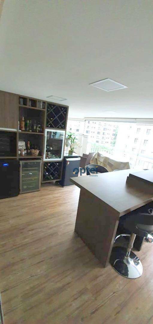 Apartamento à venda com 3 quartos, 203m² - Foto 9