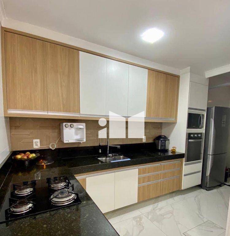Casa de Condomínio à venda com 4 quartos, 375m² - Foto 16