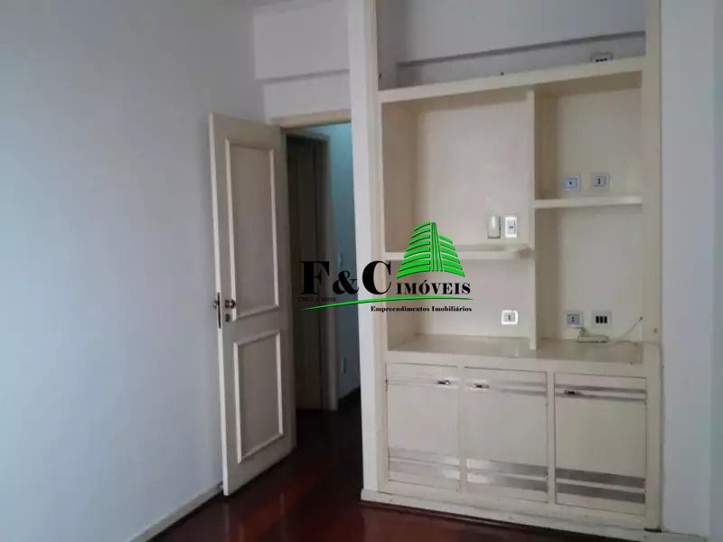 Apartamento à venda com 3 quartos, 160m² - Foto 10