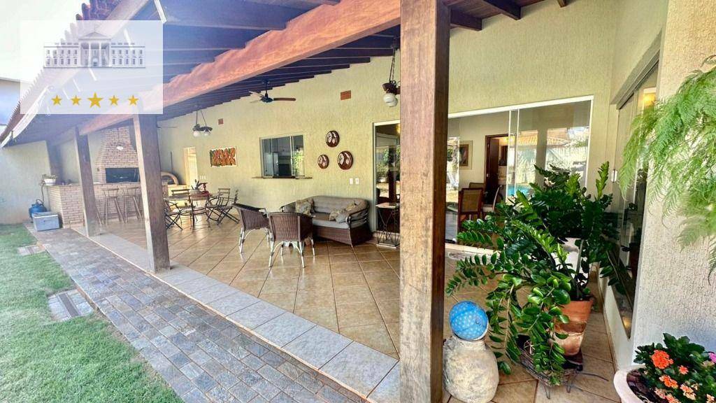 Casa de Condomínio à venda com 4 quartos, 340m² - Foto 18