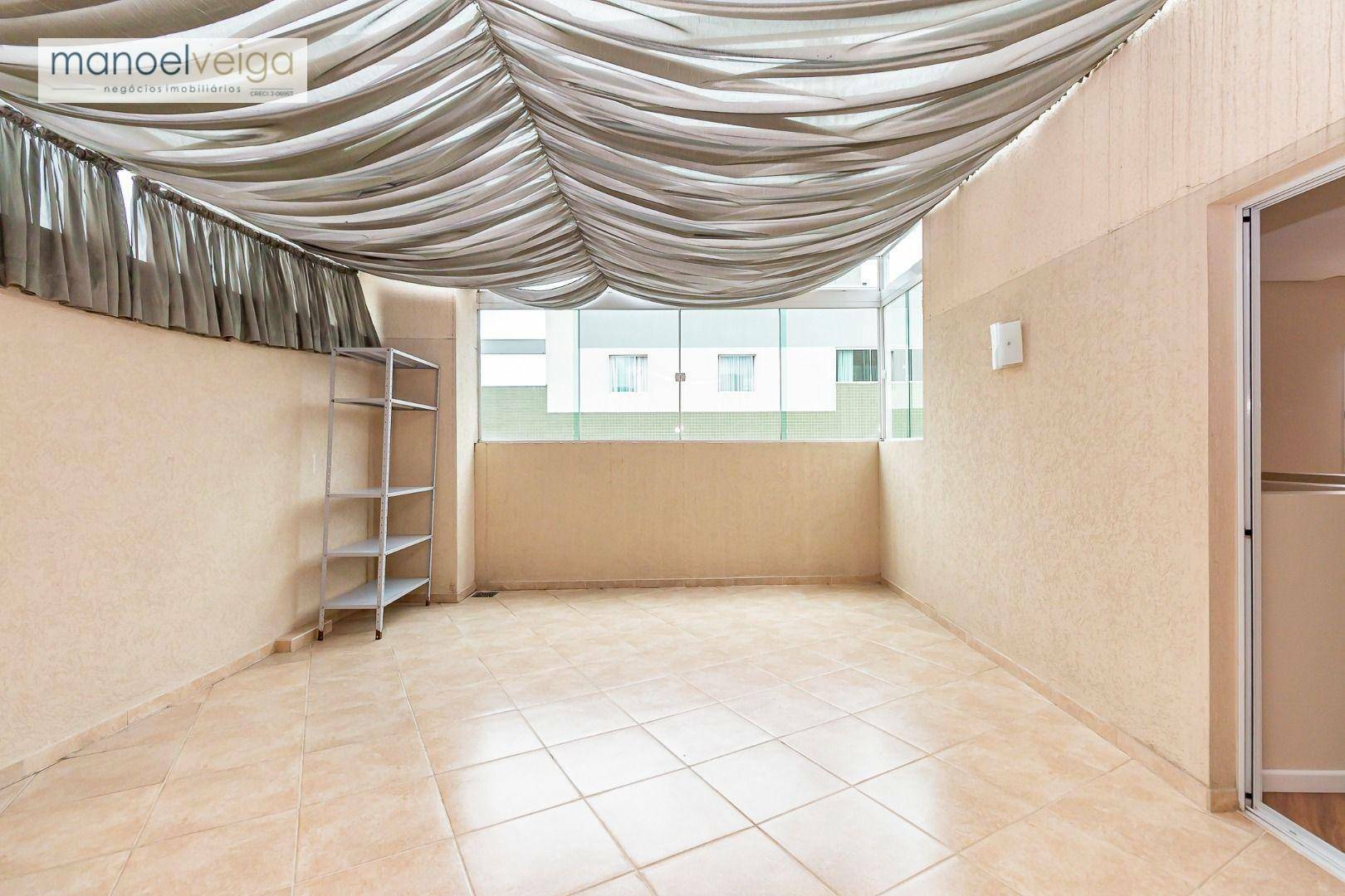 Apartamento para alugar com 3 quartos, 121m² - Foto 32