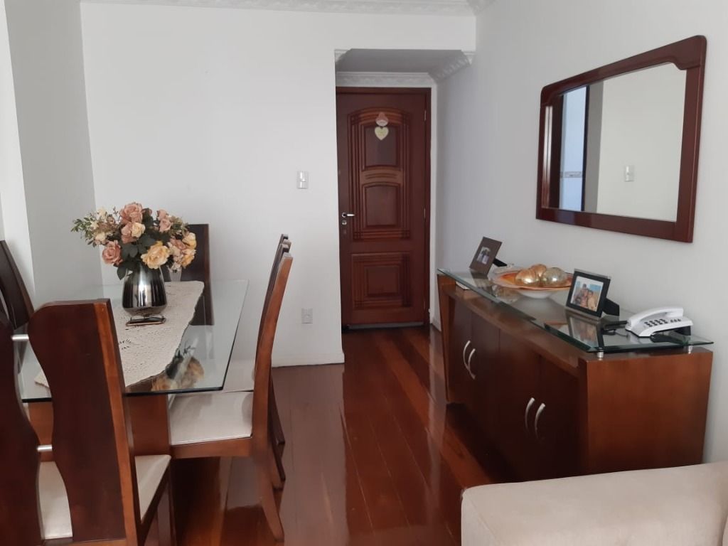 Apartamento à venda com 2 quartos, 82m² - Foto 2